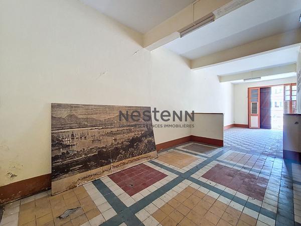 A VENDRE IMMEUBLE DE 3 LOGEMENTS A RENOVER SITUE A POINTE A PITRE