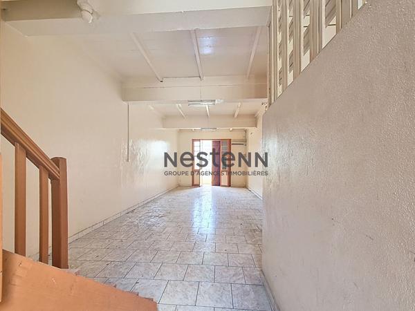 A VENDRE IMMEUBLE DE 3 LOGEMENTS A RENOVER SITUE A POINTE A PITRE
