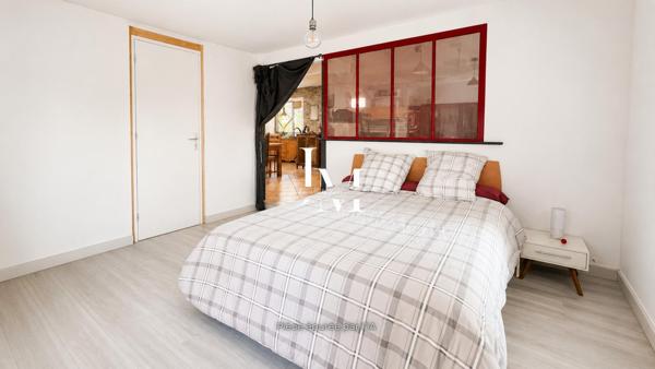 Maison modulaire T5 sur terrain agricole d'1,4 hectares