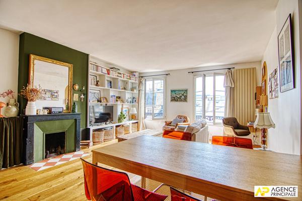 Versailles Notre-Dame Appartement 2 pièces 55 m² carrez situé au 4ème et dernier étage €425 000 ** - Référence 25828
