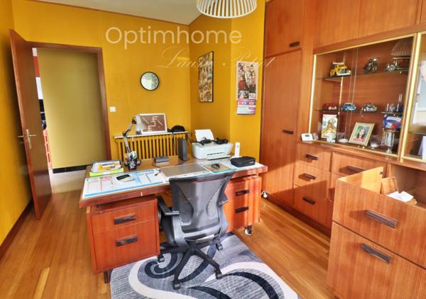 Maison à vendre 10 pièces BARBEZIEUX SAINT HILAIRE (16) Quartier calme proche du centre