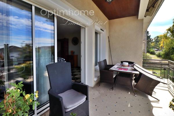 Maison à vendre 10 pièces BARBEZIEUX SAINT HILAIRE (16) Quartier calme proche du centre