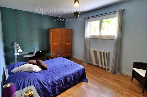 Maison à vendre 10 pièces BARBEZIEUX SAINT HILAIRE (16) Quartier calme proche du centre