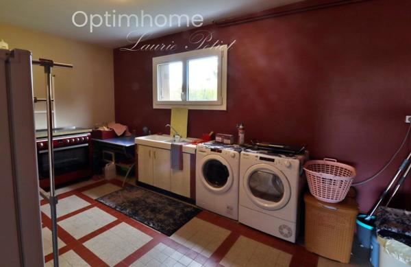 Maison à vendre 10 pièces BARBEZIEUX SAINT HILAIRE (16) Quartier calme proche du centre