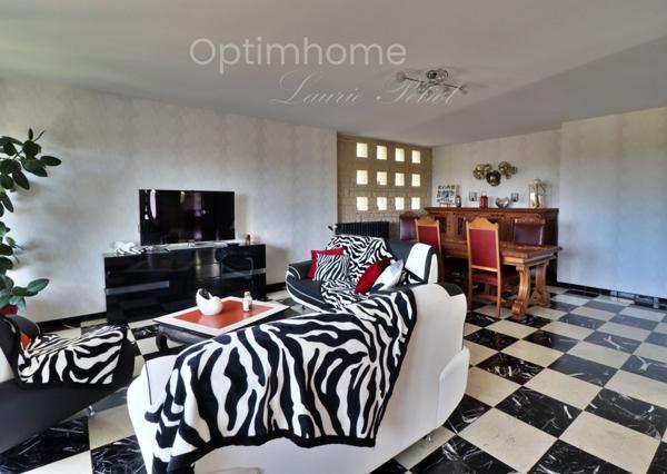 Maison à vendre 10 pièces BARBEZIEUX SAINT HILAIRE (16) Quartier calme proche du centre