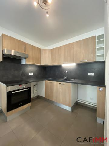 RILLIEUX-LA-PAPE T2 40 M² AVEC TERRASSE ET STATIONNEMENT