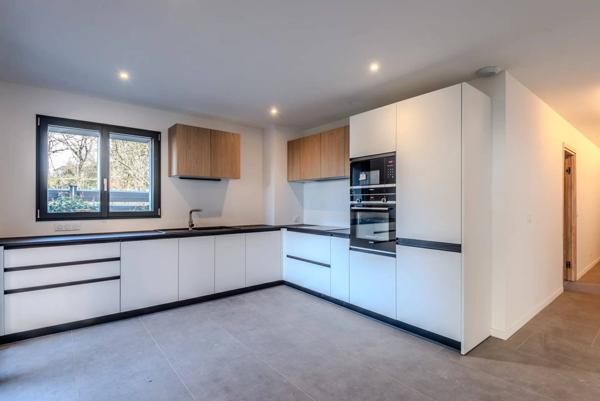 Grand appartement avec 118m2 de Terrasse