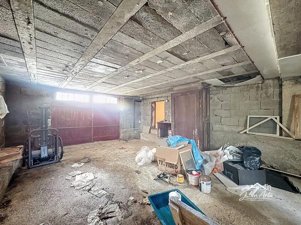 Propriété de 194 m2 sur 2000m2 de parcelle