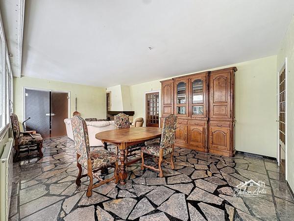 Propriété de 194 m2 sur 2000m2 de parcelle