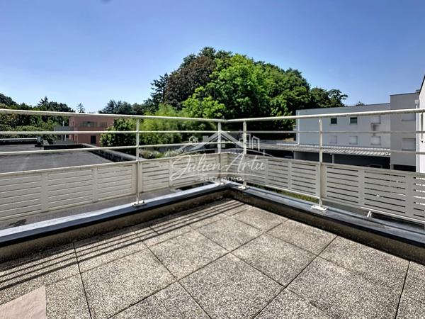 appartement T1 de 31 m2 avec terasse et parking