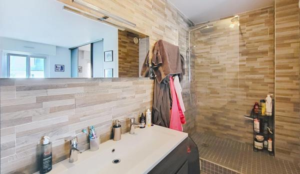 Appartement - 5 pièces - 96m²