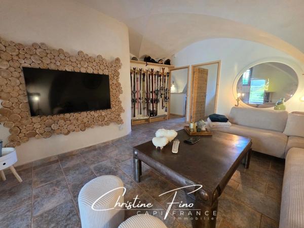 SERRE CHEVALIER-LES GUIBERTES appartement T5 rénové