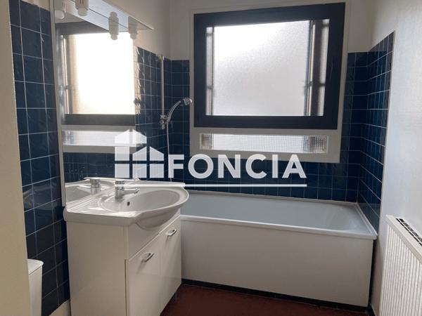 Location Studio 29.23 m² - BATIMENT 3 Gien 45500