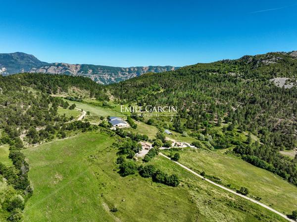 A vendre - Domaine agricole de 158 Hectares - Haute Provence