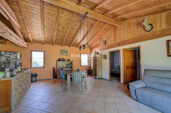 A vendre - Domaine agricole de 158 Hectares - Haute Provence