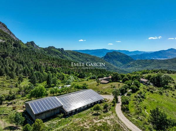 A vendre - Domaine agricole de 158 Hectares - Haute Provence
