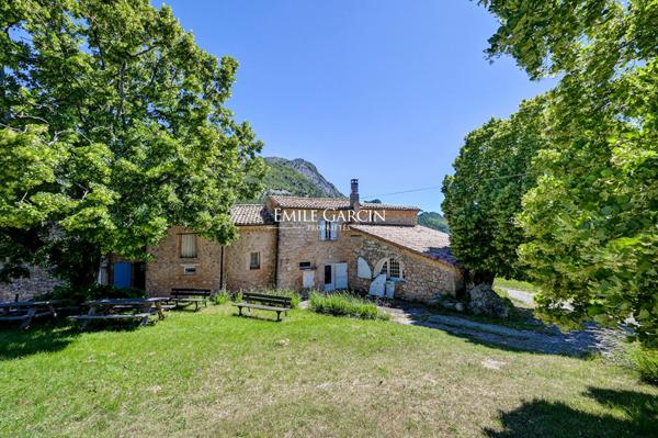 A vendre - Domaine agricole de 158 Hectares - Haute Provence