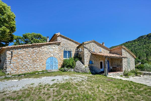 A vendre - Domaine agricole de 158 Hectares - Haute Provence
