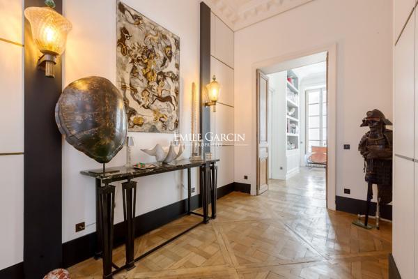 À VENDRE - Appartement - Paris - 75002 - Palais Royal - 2 pièces - 1 chambre - 122m²