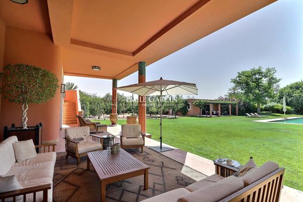 Propriété Art-déco de plain-pied à vendre à 15 minutes du centre de Marrakech