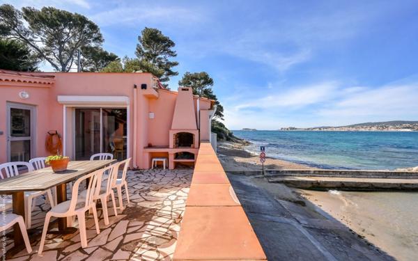 Appartement à vendre    4 pièces • 100 m2 Sanary-sur-Mer