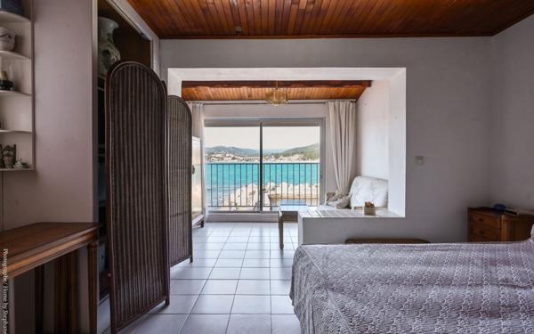 Appartement à vendre    4 pièces • 100 m2 Sanary-sur-Mer