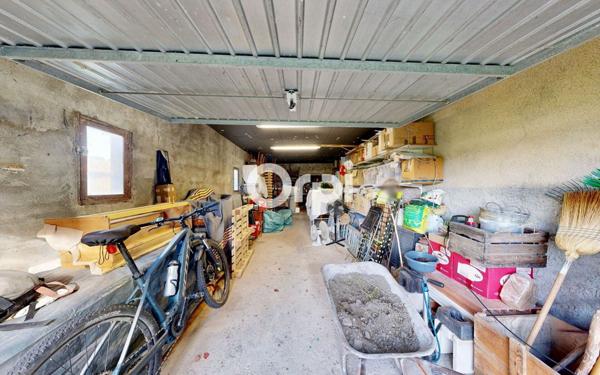 Maison à vendre    4 pièces •  Largentière