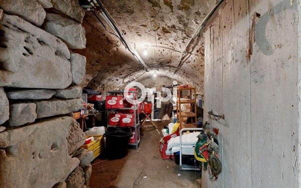 Maison à vendre    4 pièces •  Largentière