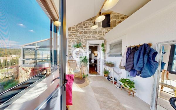 Maison à vendre    4 pièces •  Largentière