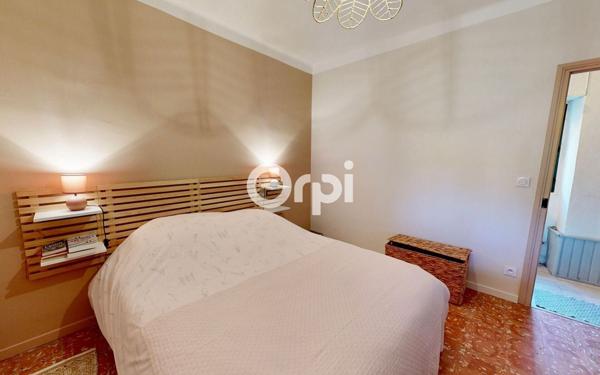 Maison à vendre    4 pièces •  Largentière