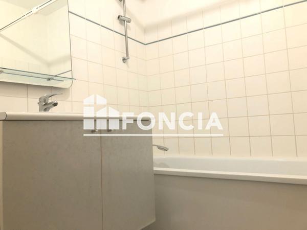 Location Appartement 2 pièces 31.51 m² - 3 RUE ROBERT DESNOS La Riche 37520
