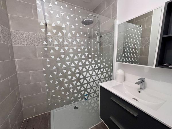 Maison de plain pied 252m² - Piscine - Château-Gontier