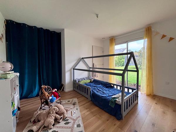 Maison de plain pied 252m² - Piscine - Château-Gontier