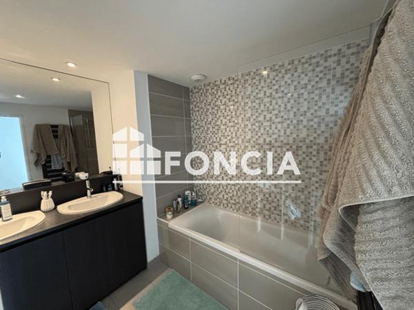 Location Appartement 4 pièces 84.16 m² - 2 RUE MICHEL SERVET Rennes 35000