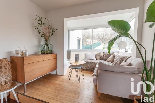 Appartement 3 pièces de 79 m² à Le Pecq (78230)