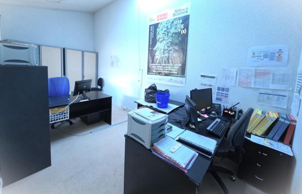 bureaux composé de 5 pièces pour une surface de 134.88m²