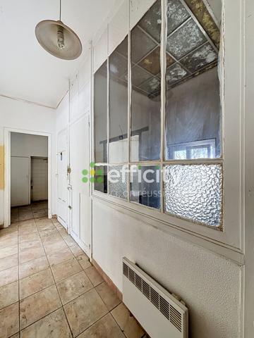 Maison
         6 pièces
        - 120 m² 385 000 € *