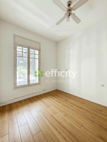 Maison
         6 pièces
        - 120 m² 385 000 € *