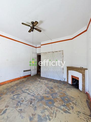 Maison
         6 pièces
        - 120 m² 385 000 € *