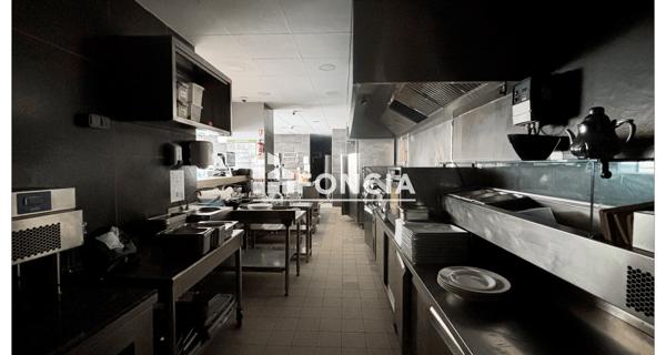 À vendre Local commercial 216 m² - Toulon 83100