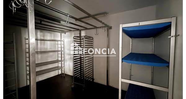 À vendre Local commercial 216 m² - Toulon 83100