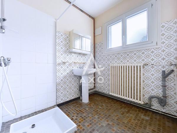 Maison de Ville 4 Chambres grange et terrain clos