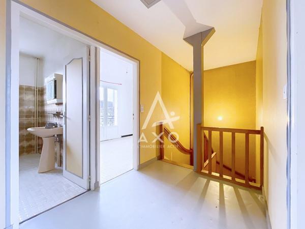 Maison de Ville 4 Chambres grange et terrain clos