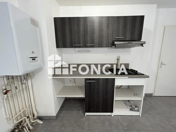 Location Studio 28.38 m² - 324-342 RUE DE LA REPUBLIQUE Laigneville 60290