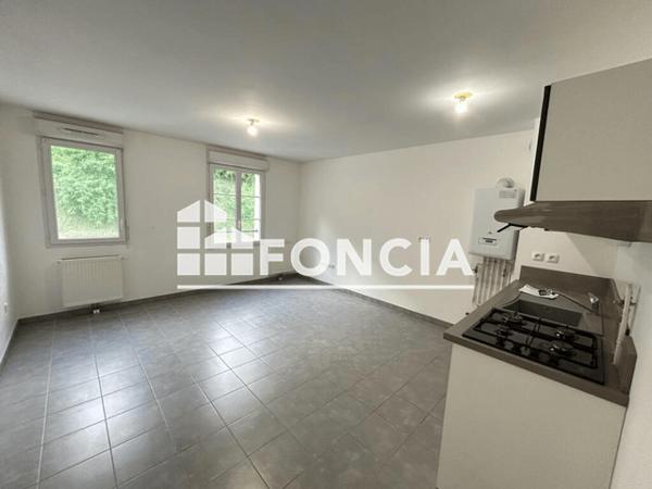 Location Studio 28.38 m² - 324-342 RUE DE LA REPUBLIQUE Laigneville 60290