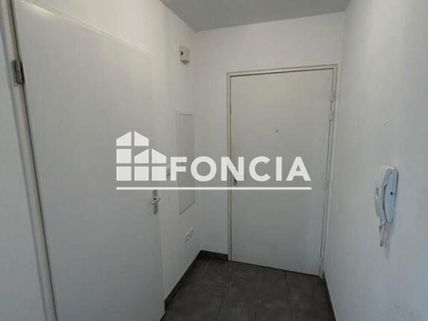 Location Studio 28.38 m² - 324-342 RUE DE LA REPUBLIQUE Laigneville 60290
