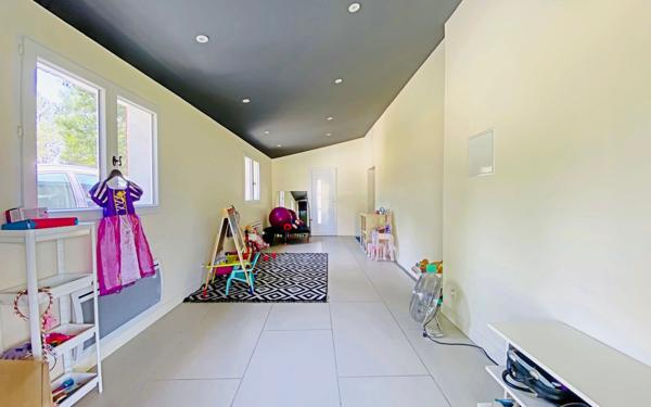 Maison à vendre    5 pièces • 160 m2 Labastidette