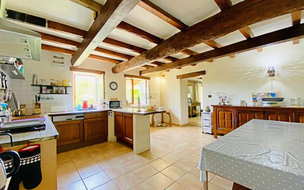 Maison à vendre    5 pièces • 160 m2 Labastidette