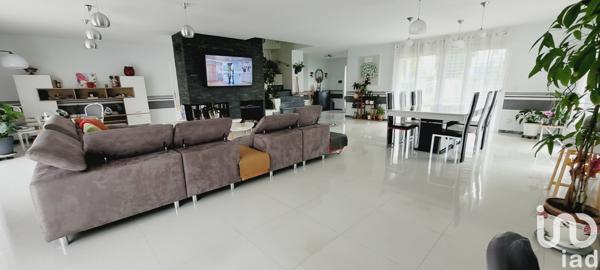 Maison à vendre 9 pièces 240 m² Le Plessis-Trévise