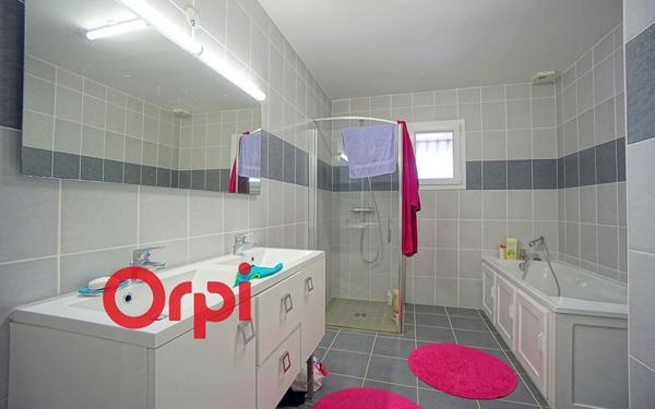 Maison à vendre    8 pièces •  Bernay